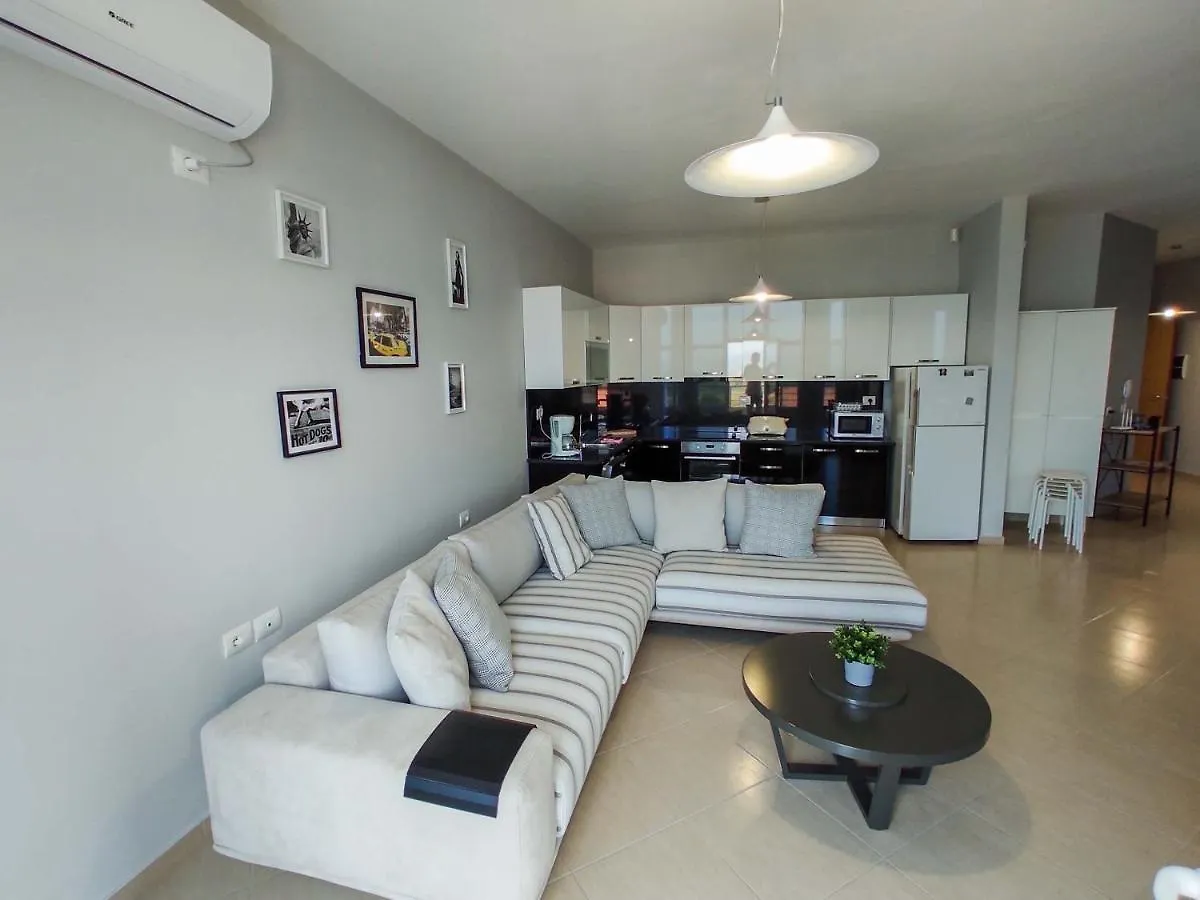 Apartment Nyc Modern & Spacious Apartament 5 Min From Seaside Orikum